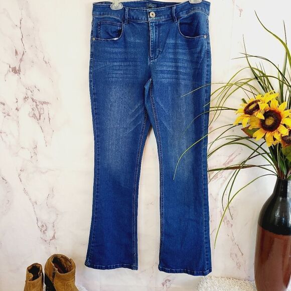 Chico's premium flare jeans - Picture 2 of 5